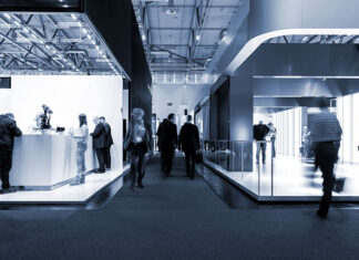 Jak przygotować stoisko, aby odnieść sukces na targach branżowych? stoisko na targach