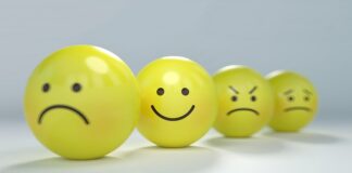 Kto jest bardziej emocjonalny?