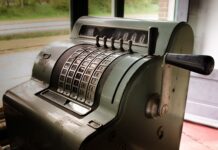 Jak sprawdzić ile ma się lat pracy?